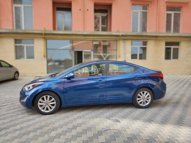 Hyundai Elantra 2015, 129,552 km - 1.8 л - Bakı