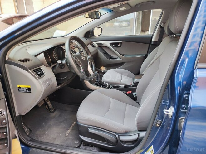 Hyundai Elantra 2015, 129,552 km - 1.8 л - Bakı