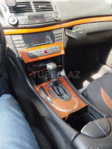 Mercedes E 200 d 2006, 404,000 km - 2.2 l - Bakı