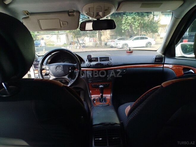 Mercedes E 200 d 2006, 404,000 km - 2.2 l - Bakı