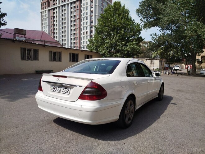 Mercedes E 200 d 2006, 404,000 km - 2.2 l - Bakı