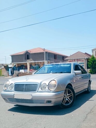 Mercedes E 240 1998, 324,654 km - 2.4 l - Zaqatala