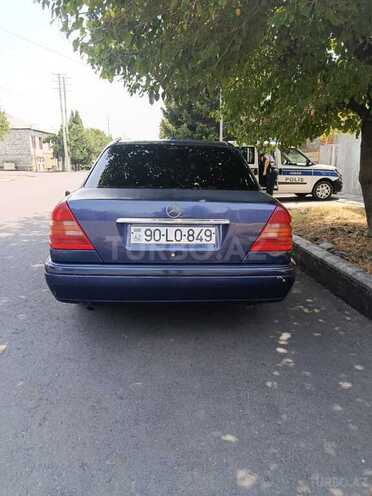 Mercedes C 180 1995, 350,000 km - 1.8 л - Qax