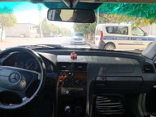 Mercedes C 180 1995, 350,000 km - 1.8 л - Qax