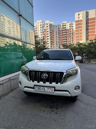 Toyota Land Cruiser Prado 2010, 226,000 km - 2.7 л - Bakı