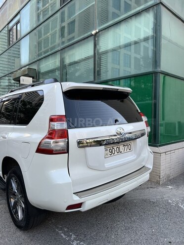 Toyota Land Cruiser Prado 2010, 226,000 km - 2.7 л - Bakı