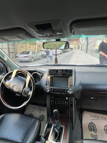 Toyota Land Cruiser Prado 2010, 226,000 km - 2.7 л - Bakı