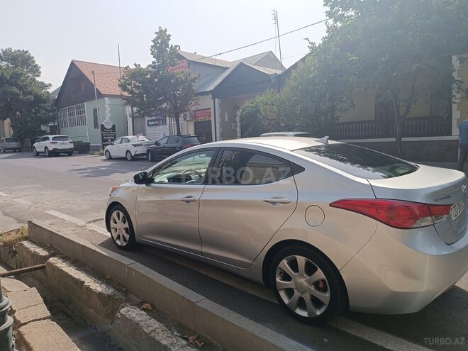 Hyundai Elantra 2011, 189,729 km - 1.8 l - Şəmkir