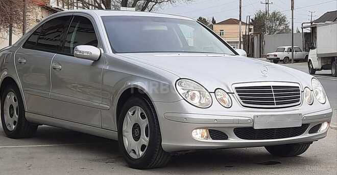 Mercedes E 220 2003, 289,572 km - 2.2 л - Bakı