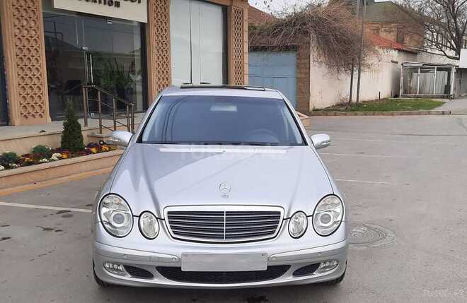Mercedes E 220 2003, 289,572 km - 2.2 л - Bakı
