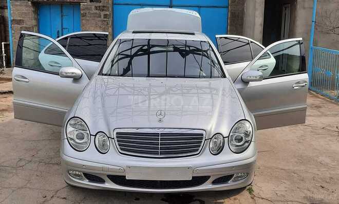 Mercedes E 220 2003, 289,572 km - 2.2 л - Bakı