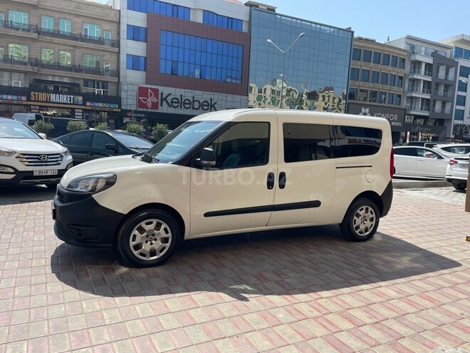 Fiat Doblo 2019, 122,000 km - 1.4 l - Bakı