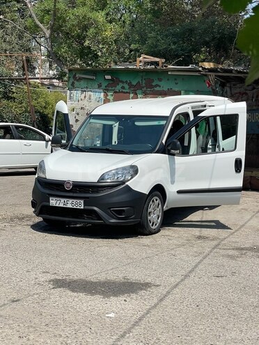 Fiat Doblo 2019, 122,000 km - 1.4 l - Bakı