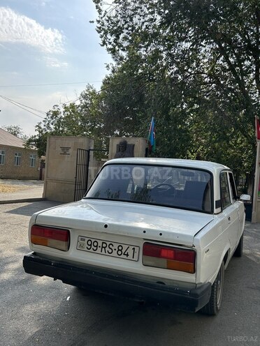 LADA (VAZ) 2107 2003, 98,000 km - 1.6 l - Qobustan