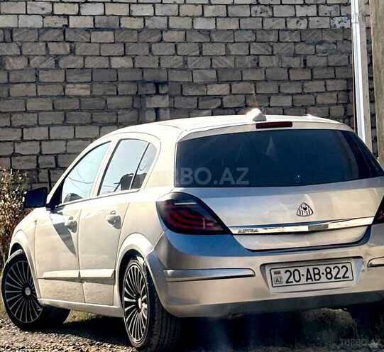 Opel Astra 2006, 200,000 km - 1.6 l - Gəncə