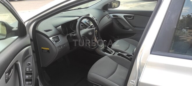 Hyundai Elantra 2015, 80,000 km - 1.8 l - Bakı