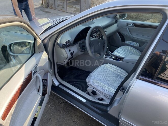 Mercedes C 200 2000, 257,000 km - 2.0 l - Bakı