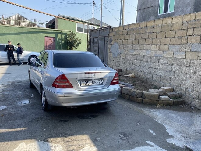 Mercedes C 200 2000, 257,000 km - 2.0 l - Bakı