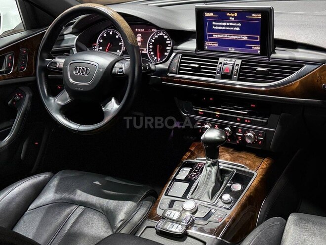 Audi A6 2014, 135,000 km - 3.0 l - Bakı