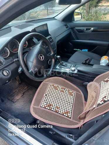 Mercedes C 220 2008, 175,000 km - 2.2 l - Naftalan