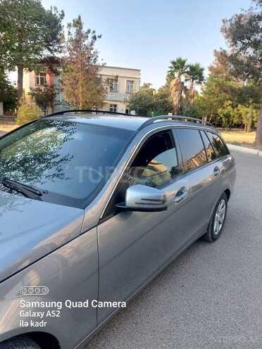 Mercedes C 220 2008, 175,000 km - 2.2 l - Naftalan