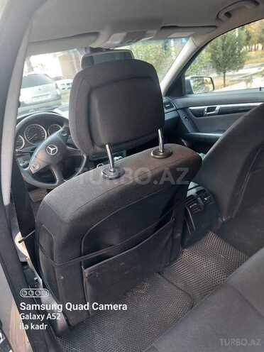 Mercedes C 220 2008, 175,000 km - 2.2 l - Naftalan