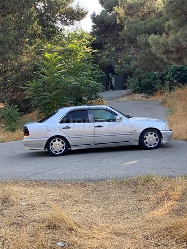 Mercedes C 200 1995, 241,810 km - 2.0 l - Bakı
