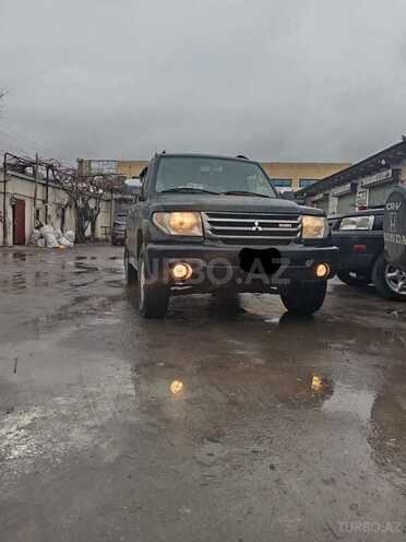 Mitsubishi Pajero io 2001, 256,519 km - 2.0 l - Bakı