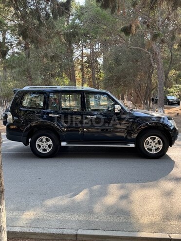 Mitsubishi Pajero 2008, 102,000 km - 3.0 л - Bakı