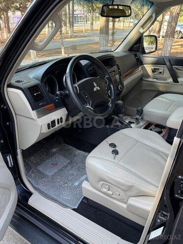 Mitsubishi Pajero 2008, 102,000 km - 3.0 л - Bakı