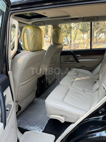 Mitsubishi Pajero 2008, 102,000 km - 3.0 л - Bakı