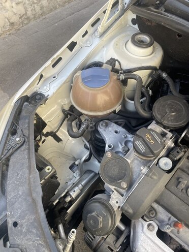 Skoda Fabia 2010, 296,000 km - 1.6 л - Bakı
