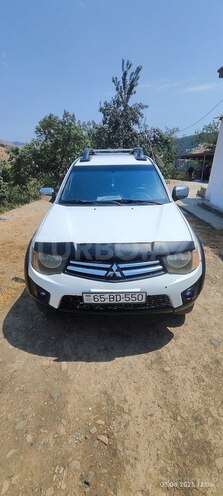 Mitsubishi L200 2007, 388,000 km - 2.5 l - Yardımlı