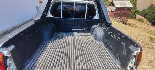 Mitsubishi L200 2007, 388,000 km - 2.5 l - Yardımlı