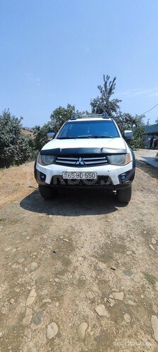 Mitsubishi L200 2007, 388,000 km - 2.5 l - Yardımlı