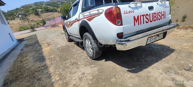 Mitsubishi L200 2007, 388,000 km - 2.5 l - Yardımlı