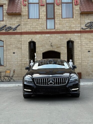 Mercedes CLS 350 2011, 212,000 km - 3.5 l - Yevlax