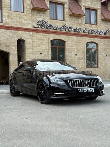 Mercedes CLS 350 2011, 212,000 km - 3.5 l - Yevlax