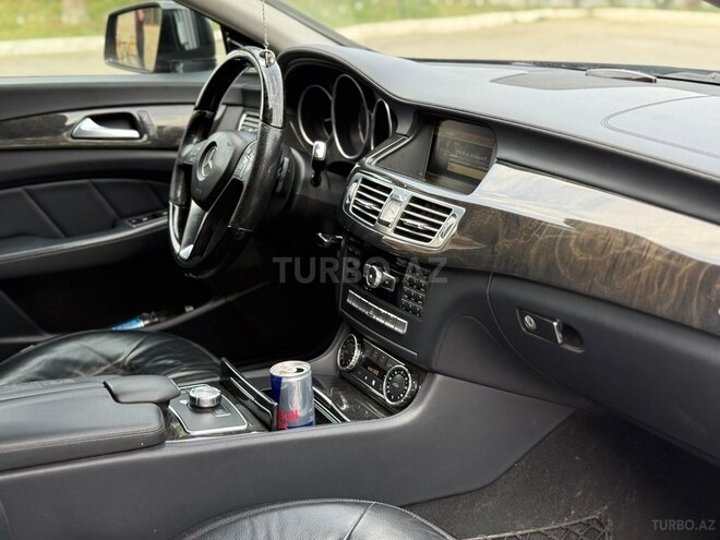 Mercedes CLS 350 2011, 212,000 km - 3.5 l - Yevlax