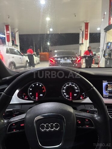 Audi A4 2011, 175,000 km - 2.0 l - Bakı