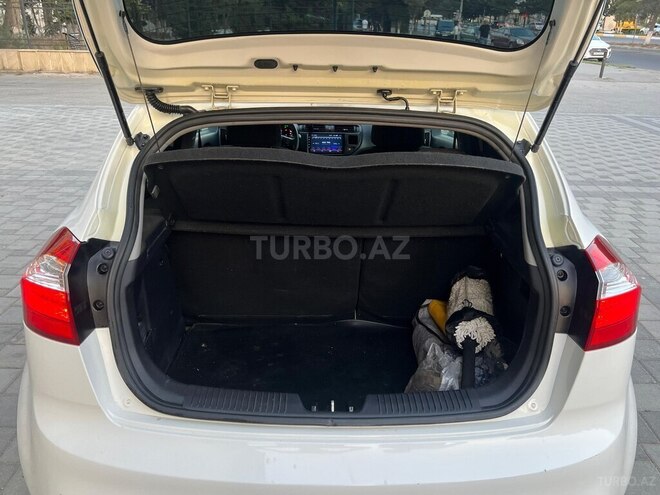 Kia Rio 2011, 230,136 km - 1.6 л - Sumqayıt