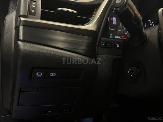 Lexus ES 300h-15