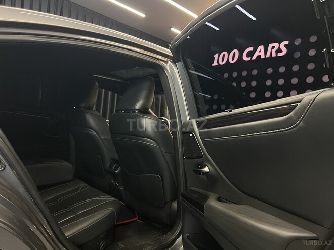 Lexus ES 300h-8
