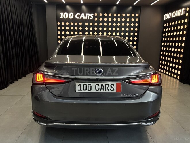 Lexus ES 300h-5