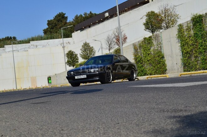 BMW 740 1998, 162,000 km - 4.4 l - Bakı