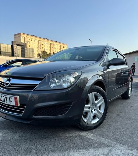 Opel Astra 2009, 286,000 km - 1.4 l - Sumqayıt