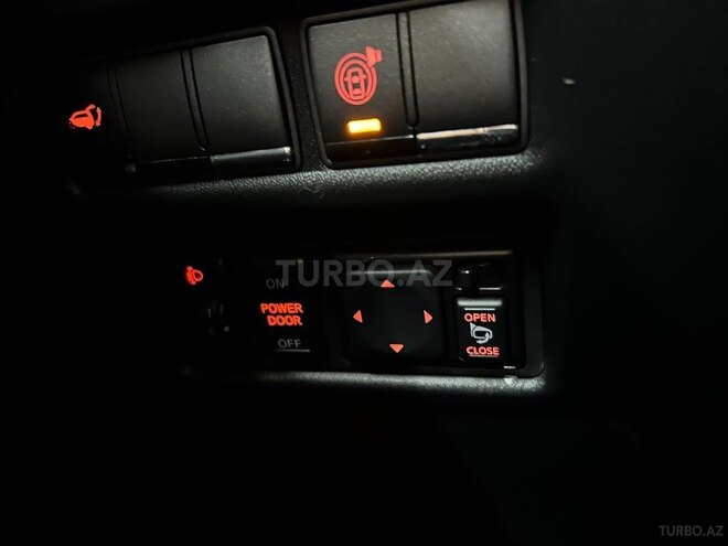 Nissan Patrol 2010, 290,000 km - 5.6 l - Bakı