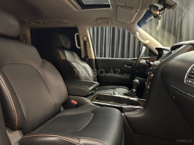 Nissan Patrol 2010, 290,000 km - 5.6 l - Bakı