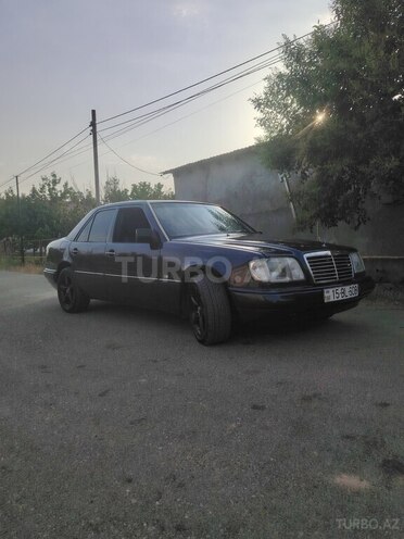 Mercedes E 200 1995, 470,008 km - 2.0 l - Füzuli