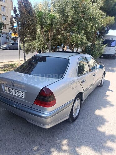 Mercedes C 220 1995, 453,386 km - 2.2 l - Bakı